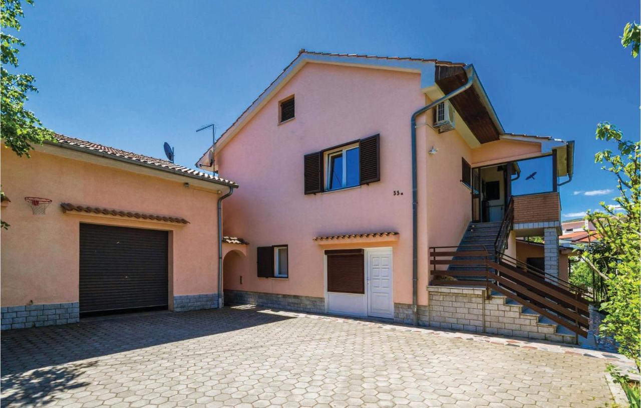 Stunning Apartment In Матульи Экстерьер фото