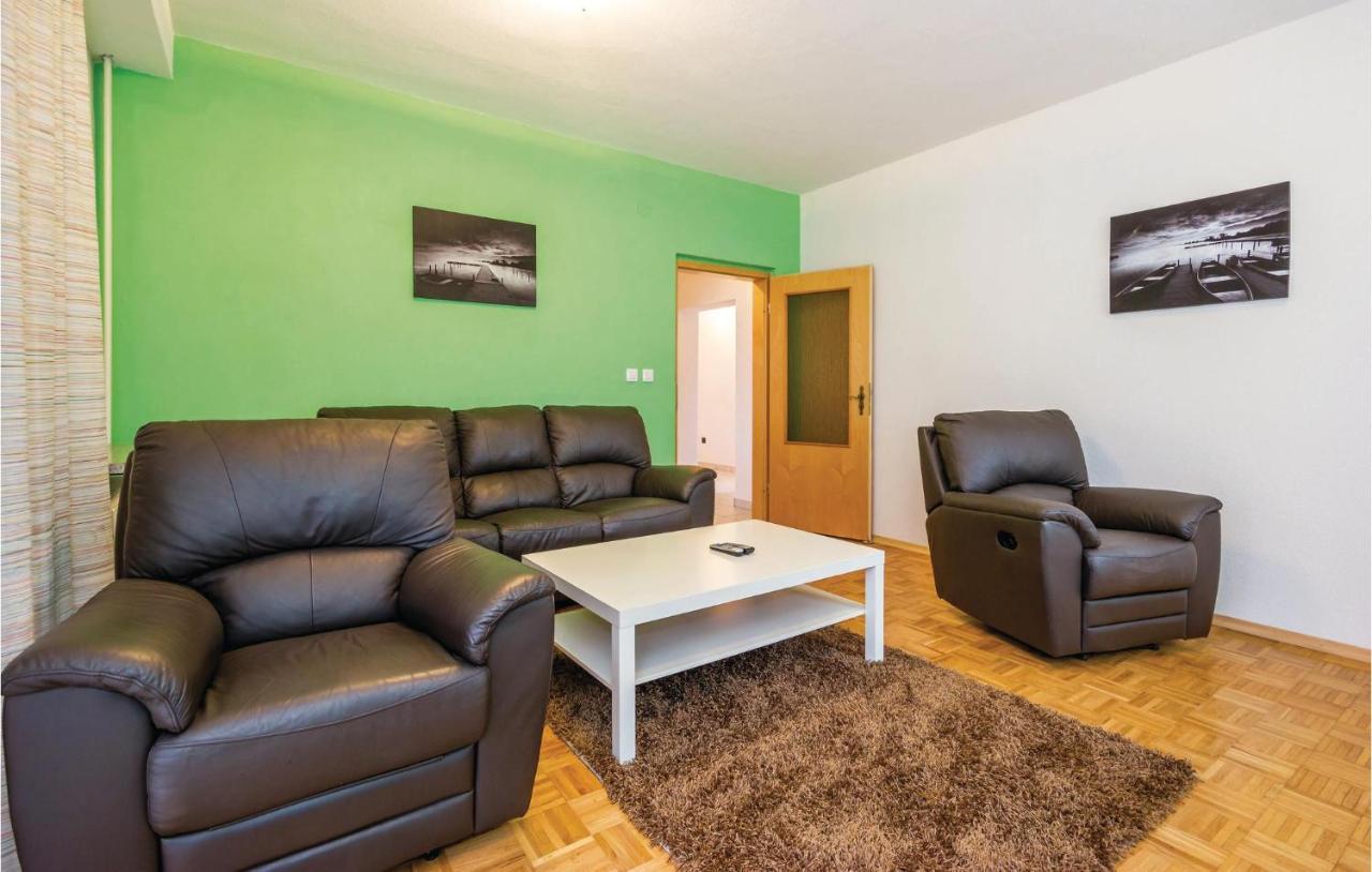 Stunning Apartment In Матульи Экстерьер фото
