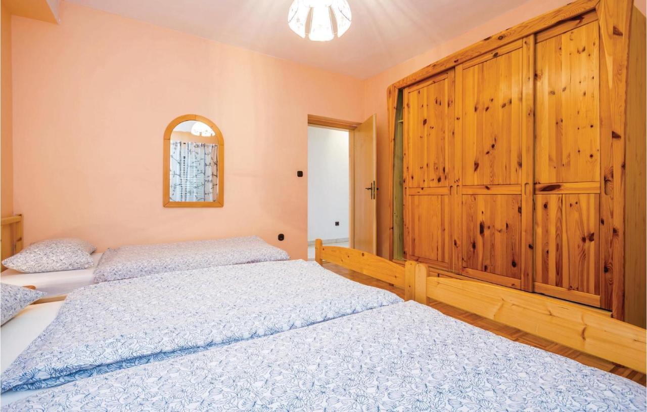 Stunning Apartment In Матульи Экстерьер фото