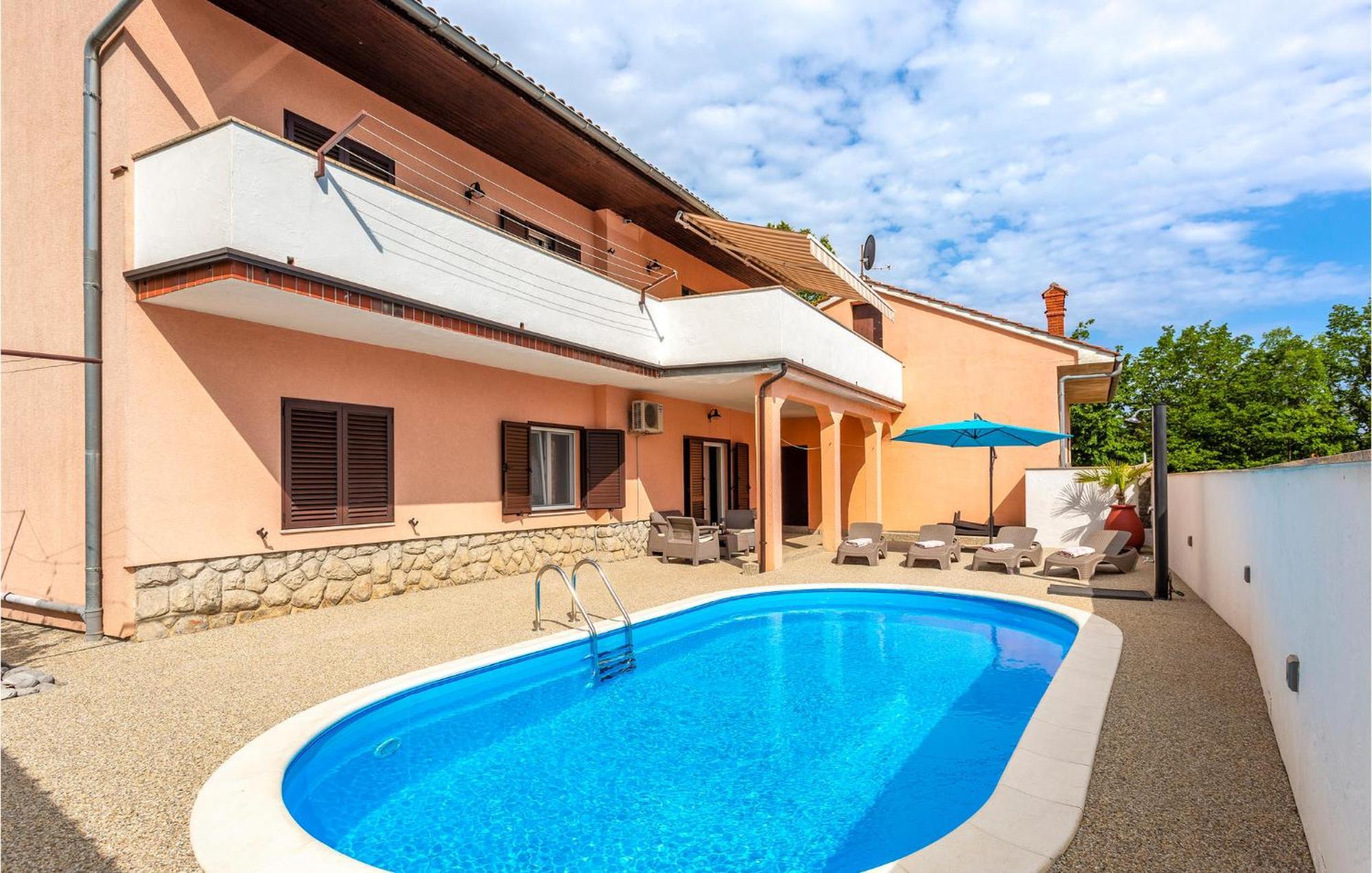 Stunning Apartment In Матульи Экстерьер фото
